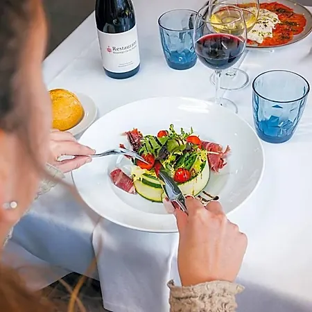 Hostatgeria De Poblet Hotel